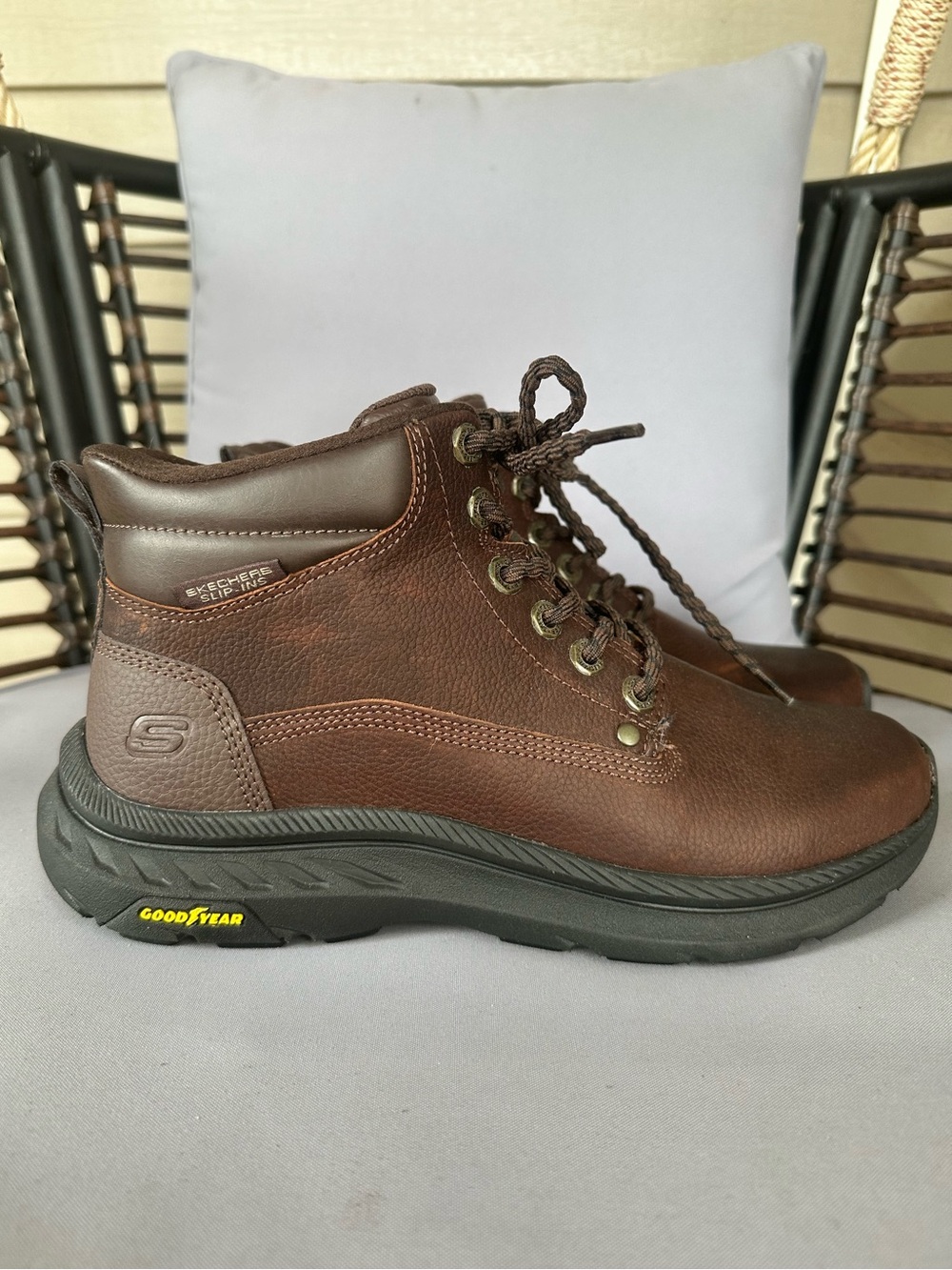Skechers Men’s Brown Lace-Up Leather Work Boots